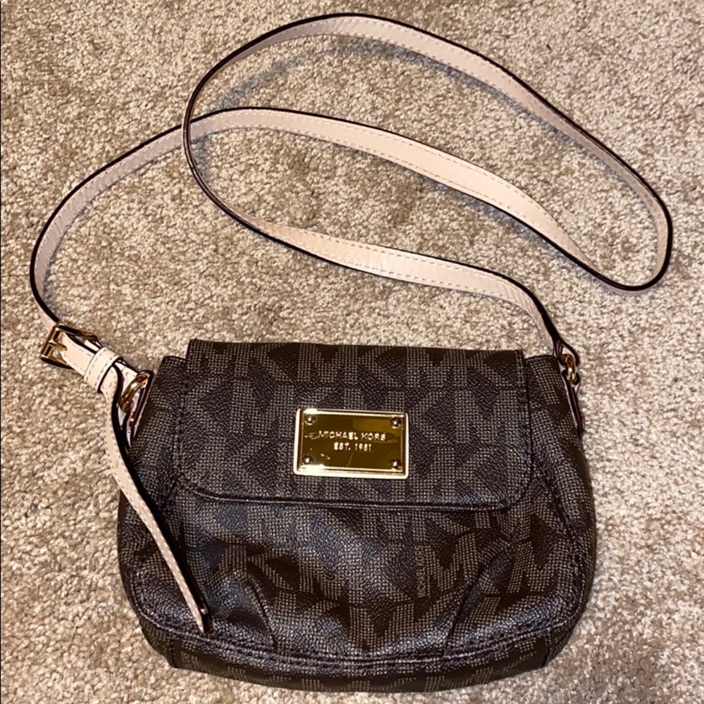 Michael Kors small purse